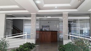 Property entrance - JC Palace Hotel (Machado)