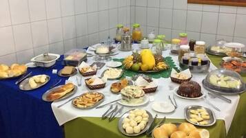 Desayuno buffet incluido todos los días