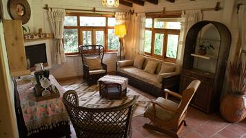 Standard Cabin (Casa Sol) | Living room