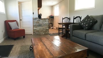 Classic Cabin, 1 Bedroom | Living area