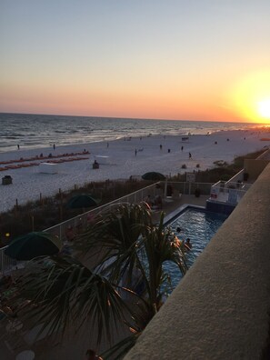 Innenpool, Außenpool