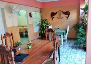 Daily continental breakfast (USD 5 per person)