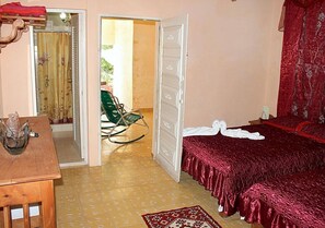 Minibar, décoration personnalisée, ameublement personnalisé