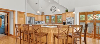 Tout est possible: 7 chambres, piscine privée et bain à remous