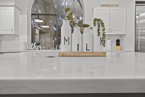 Interior - Stunning North Scottsdale Home w/Heated Pool and Hot Tub (Scottsdale)