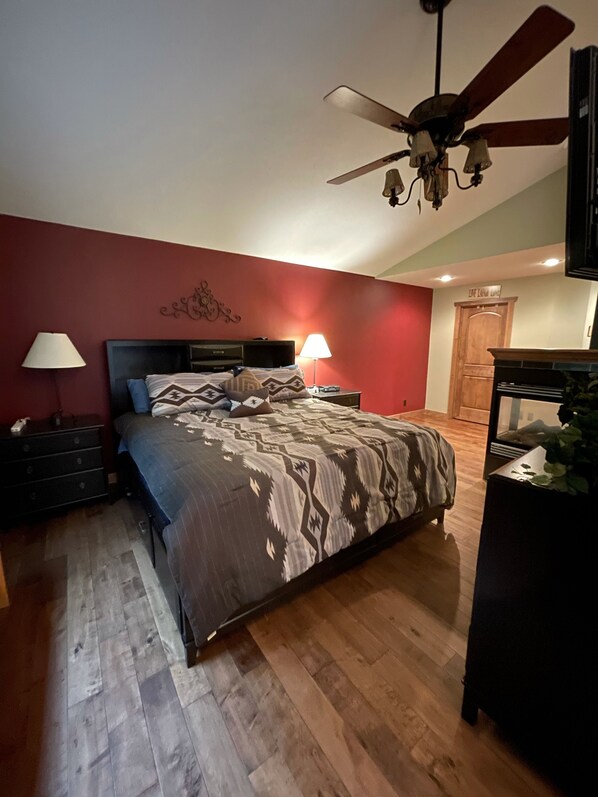 6 bedrooms, travel cot, free WiFi, bed sheets