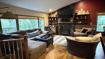 تلفزيون ذكي، مدفأة، كُتُب