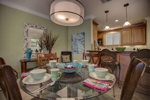 Condo, Multiple Beds (Kingston Arms - Walk to beach and St.) | Private kitchen - Kingston Arms - Walk to Beach and St. Armands Circle (Sarasota)