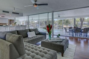 House, Multiple Beds (Sandy Cove) | Living room