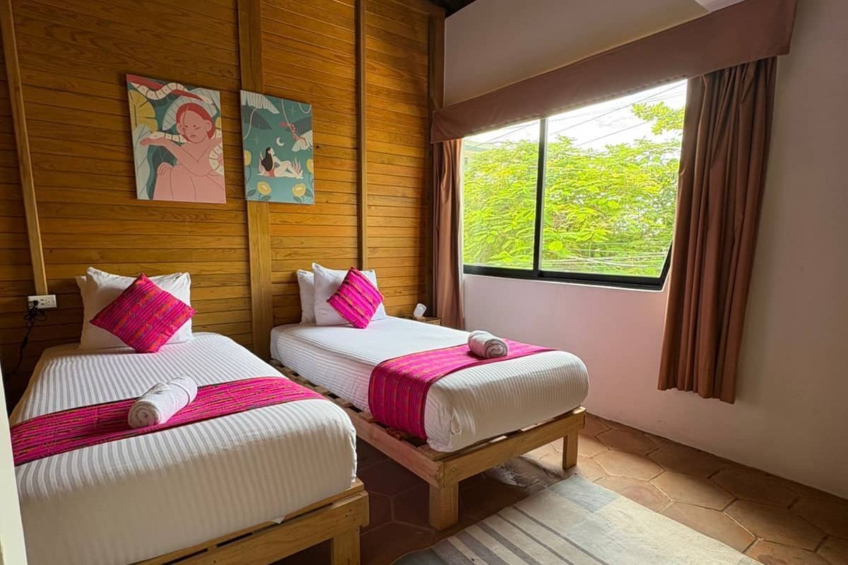 Chambre de base avec lits jumeaux | AccĂšs au Wi-Fi (inclus)