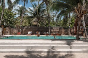 Udendørs pool