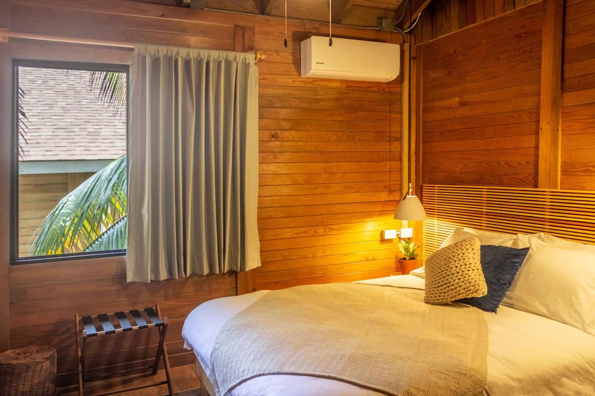 standard room (double), private bathroom | free wifi