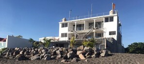 TV connectée de 32 pouces avec chaînes par câble, télévision