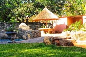Poolside bar - Butterfly Apartments (Livingstone)