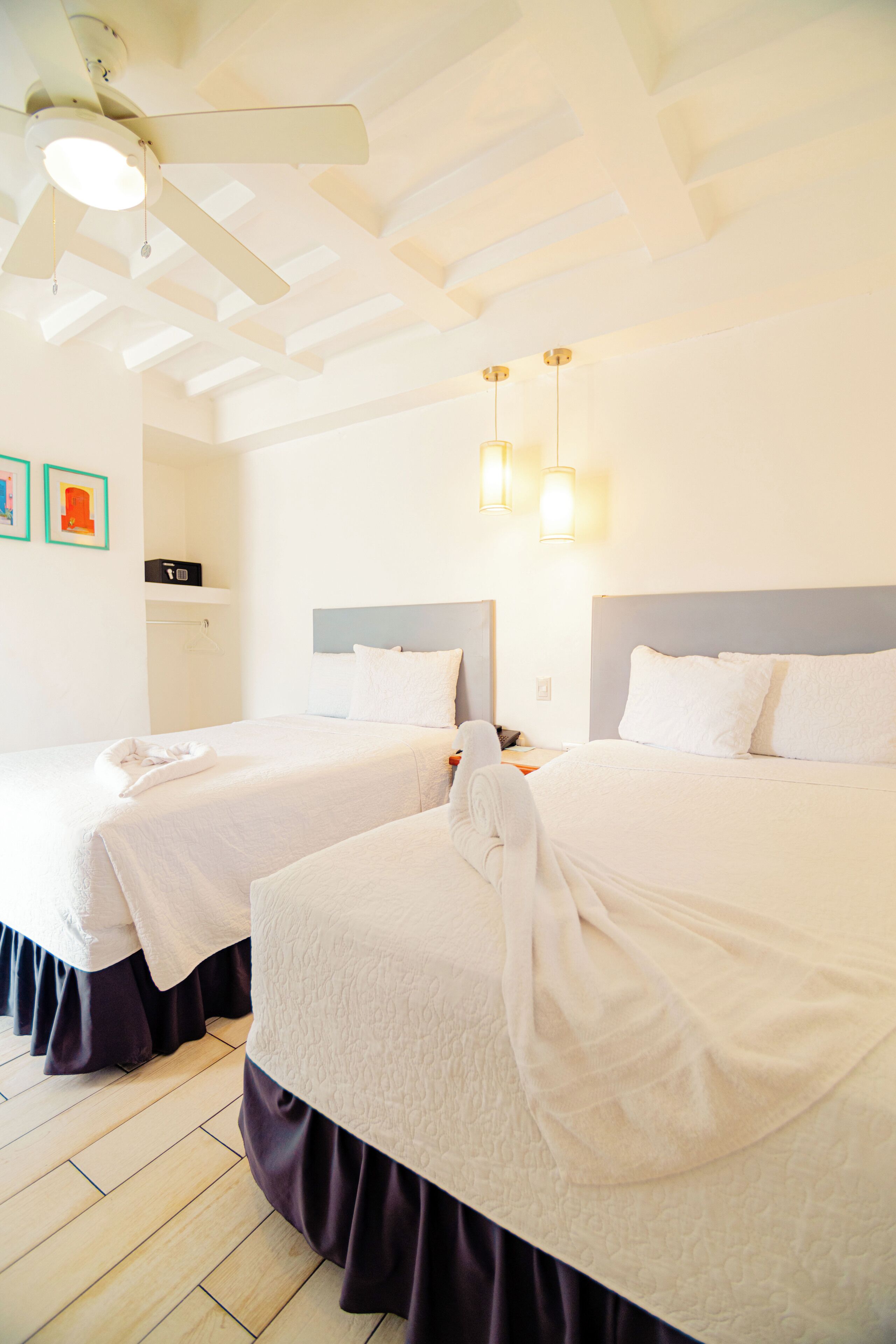 Double Room | Free WiFi, bed sheets