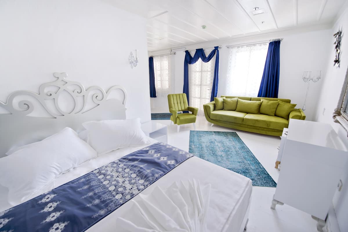 Deluxe Double Room, City View (Hermes)