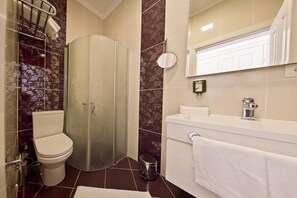 Bathroom - Urla Pier Hotel - Special Class (Urla)