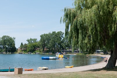 Great Blue Resorts - Cherry Beach Resort