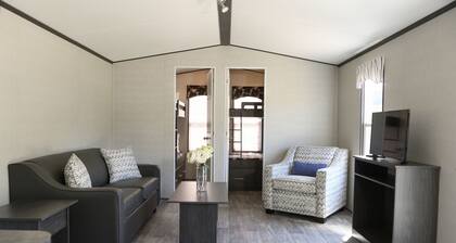 Great Blue Resorts - Cherry Beach Resort