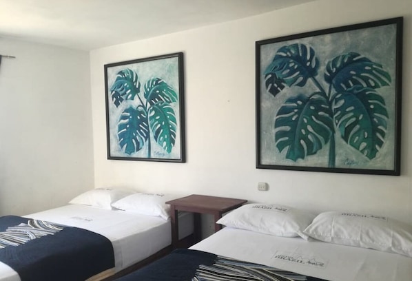 Chambre de base | Literie hypoallergénique, décor unique, ameublement unique