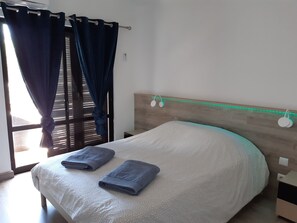 1 bedroom, iron/ironing board, travel cot, free WiFi