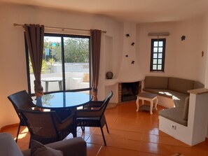 TV connectée, cheminée