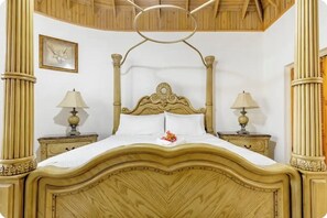 9 bedrooms, in-room safe, desk, iron/ironing board