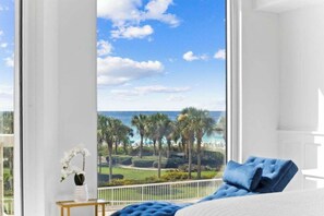 3 bedrooms, desk, iron/ironing board, free WiFi - 3rd Floor Condo with Stunning Views and Wrap Around Balcony (Destin)
