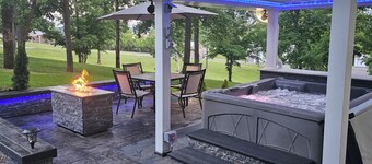 Lake House  with easy water access, limited water view, sitting on 4 acres.