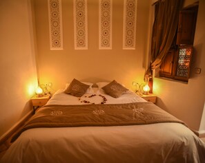 Doppelzimmer (Drissia) | Hochwertige Bettwaren, Zimmersafe, individuell dekoriert