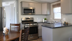 Casa de campo standard, vários quartos | Cozinha privada