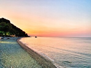 Beach - Aqua Rossa (Agia)