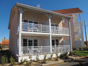 Exterior - Cosy apartment for 4 people with pool, WIFI, TV, terrace and pets allowed (Biscarrosse)