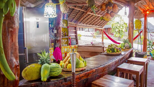 Unclassified image, 1 of 78, button - Zanzi Rest bungalows (Kidoti)