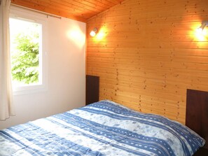 2 Schlafzimmer, Reisekinderbett, kostenloses WLAN