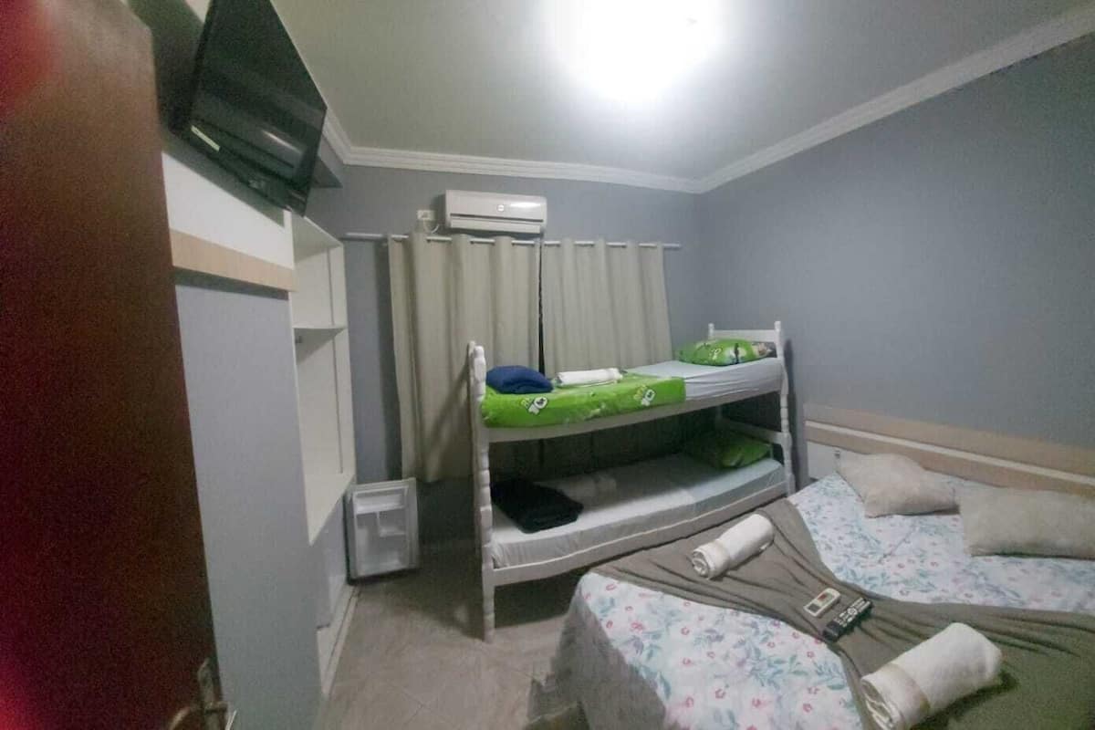 Quadruple Room | Minibar, soundproofing, free WiFi, bed sheets