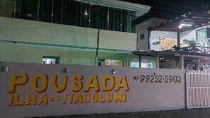 Fachada del alojamiento
