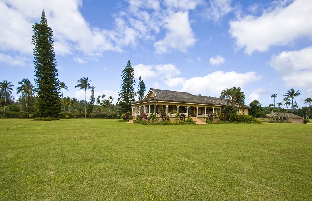Mana Kauai Island Vacations Presents Hanalei Historic Estate/Weddings  TVNC 1092