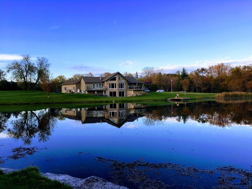 Cottage Lakehouse Private 48 Acres