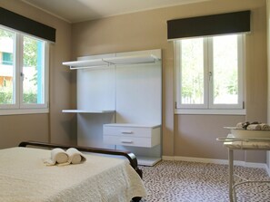 2 bedrooms, free WiFi, bed sheets