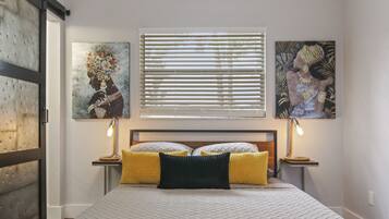 3 slaapkamers, een bureau, een strijkplank/strijkijzer, gratis wifi