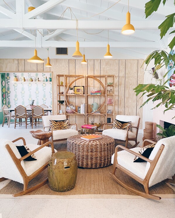 Sala de estar en el lobby