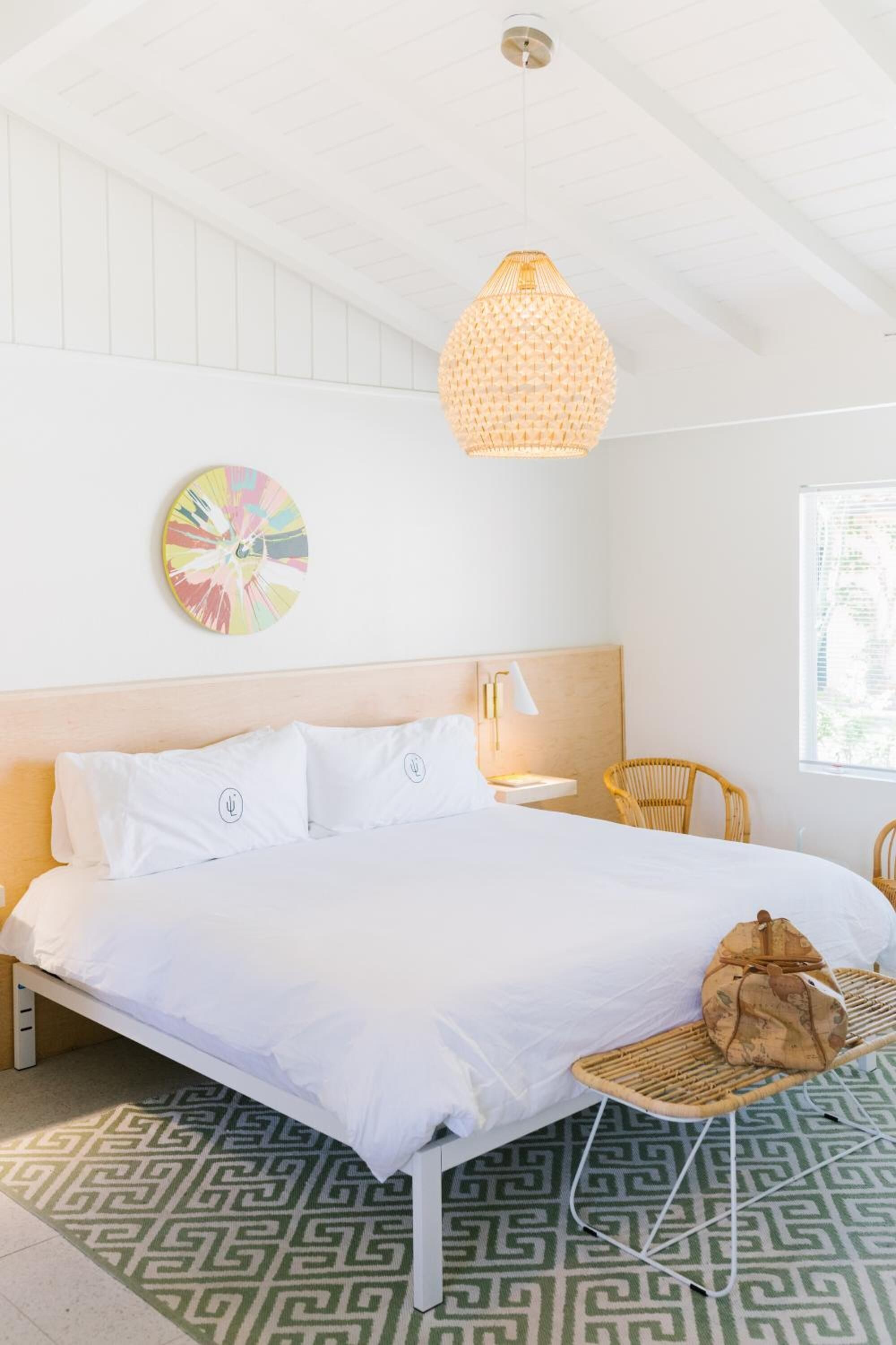 iron/ironing board, bed sheets