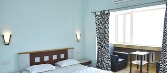 Cherai Blue Lagoons Villa, Natural pool,Pond,Lake side, Outdoor sports area