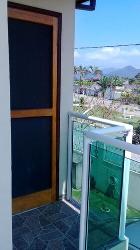 Maison de ville dans résidence fermée