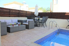 Piscine extérieure, piscine chauffée