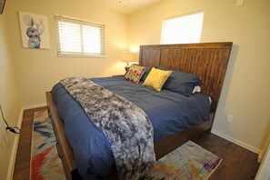 4 Schlafzimmer, Bügeleisen/Bügelbrett, Reisekinderbett, WLAN