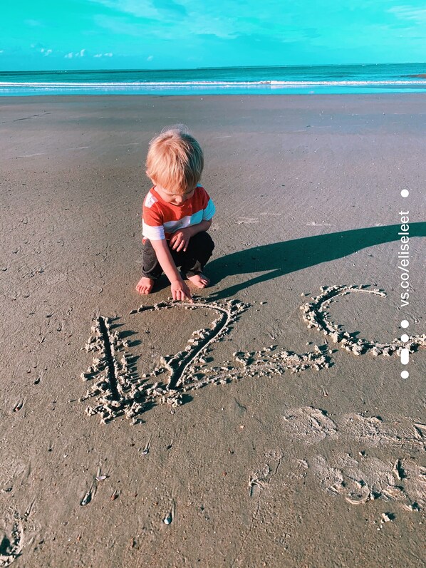 On the beach, beach towels - Ocean View Condo on Tybee's scenic North Beach by Lighthouse - Winter Rates! (Tybee Island)