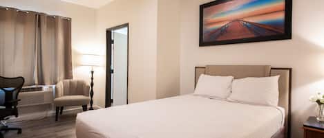 Superior Room, 1 Double Bed, Non Smoking, Private Bathroom (1) | Blackout drapes, free WiFi, bed sheets, wheelchair access