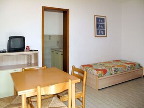 1 bedroom, travel cot, free WiFi - Nice apartment for 4 guests with A/C, WIFI, TV and terrace (Capoliveri)